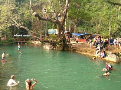 14 février : Tham Poukham Cave