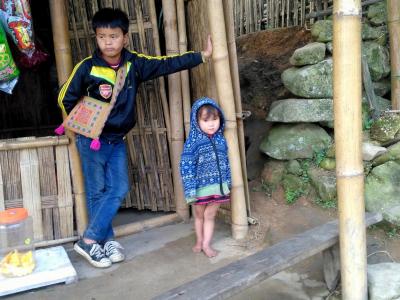 3 mars : trekking dans la région de Sapa, portrait d'enfants