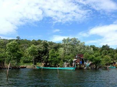 Sur le Stung Atay River