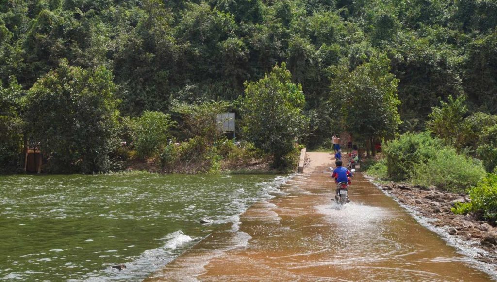 Sur la route de Kep et du Secret Lake