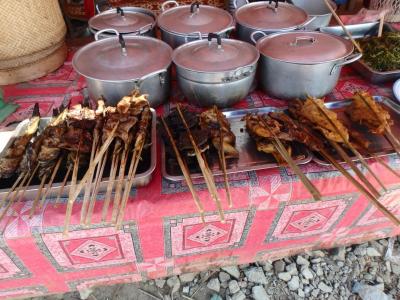 Street food à Lak Sao