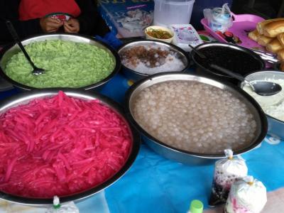 Salades au marché de Luang Nantha