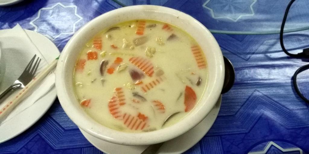 Soupe au lait de coco à Oudomxay